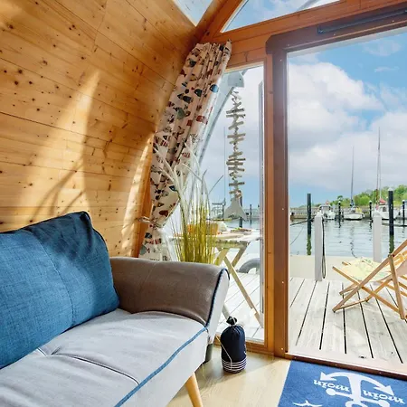 Hausboot Dotterbart Tekne Stralsund