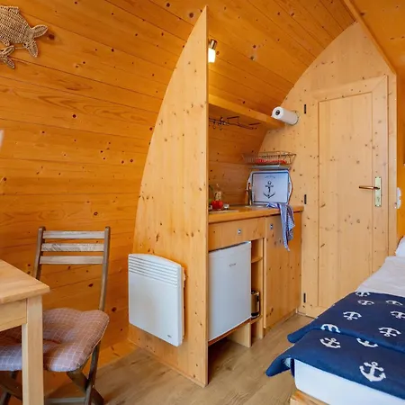 Hausboot Dotterbart