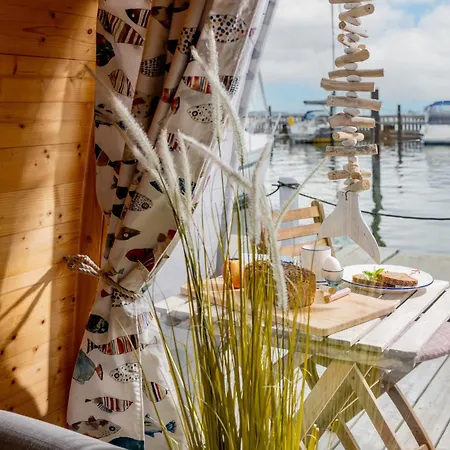 Hausboot Dotterbart Tekne *