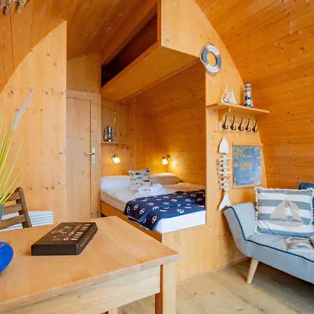 Botel Hausboot Dotterbart *